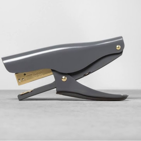 New Hearth & Hand Swingline Stapler Joanna Gaines - Picture 1 of 3